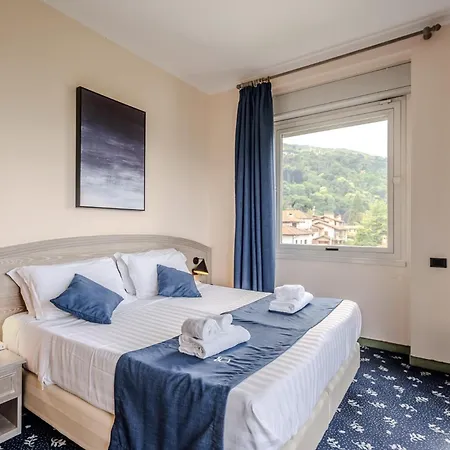 Ξενοδοχείο Hotiday Collection - 3*