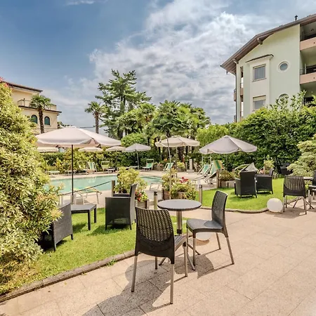 Hotiday Collection - 酒店 斯特雷萨