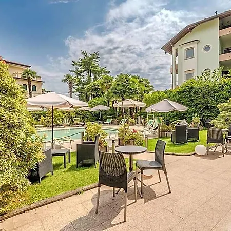 Hotiday Collection - Hotel Stresa
