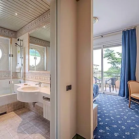 Hotiday Collection - 3* Stresa