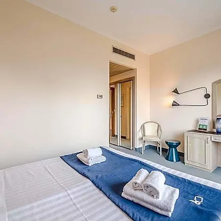 Hotiday Collection - Hotel
