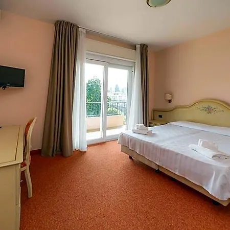 Hotiday Collection - Hotel Stresa
