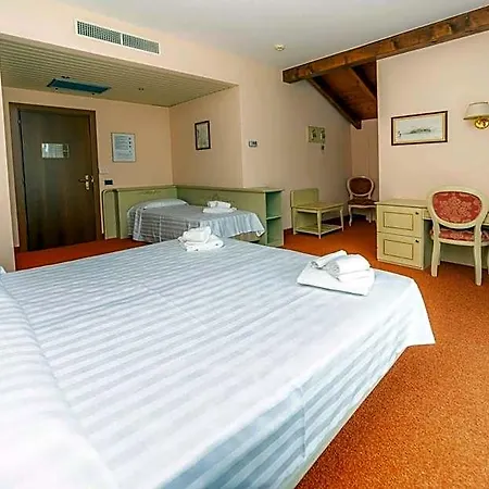 Hotiday Collection - Hotel 3*