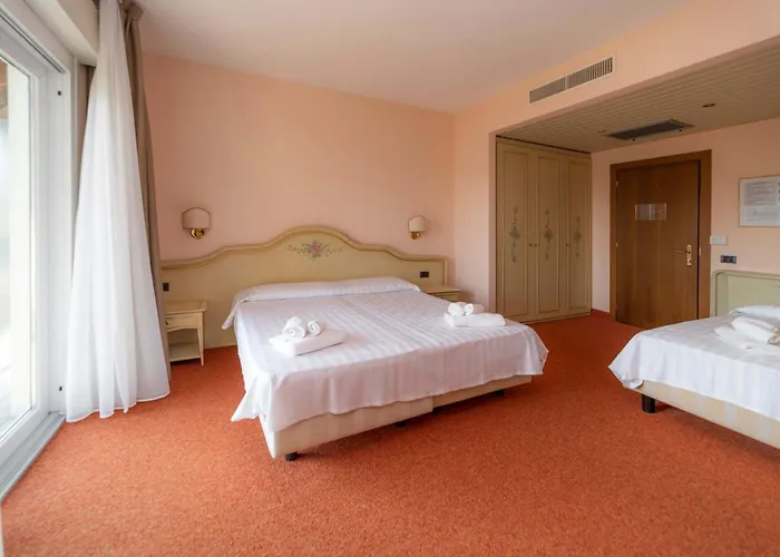 Hotel Hotiday Collection - 3*