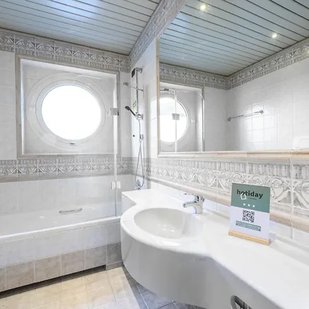 Hotiday Collection -